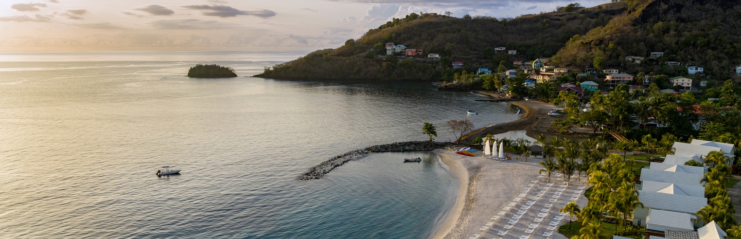 grenadines_destination page sale banner design