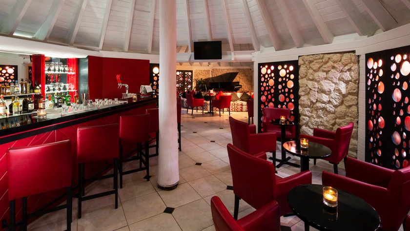 Piano Bar