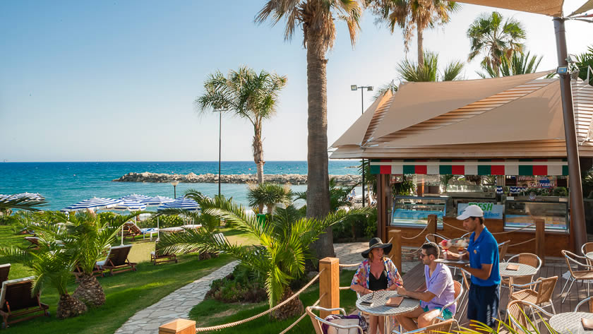 Helios Beach Bar