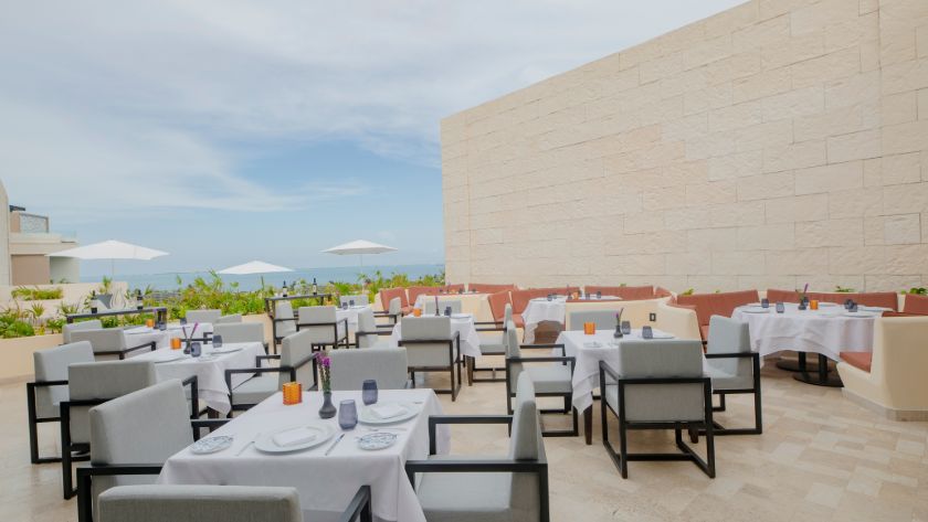 Los Abrazos Terrace