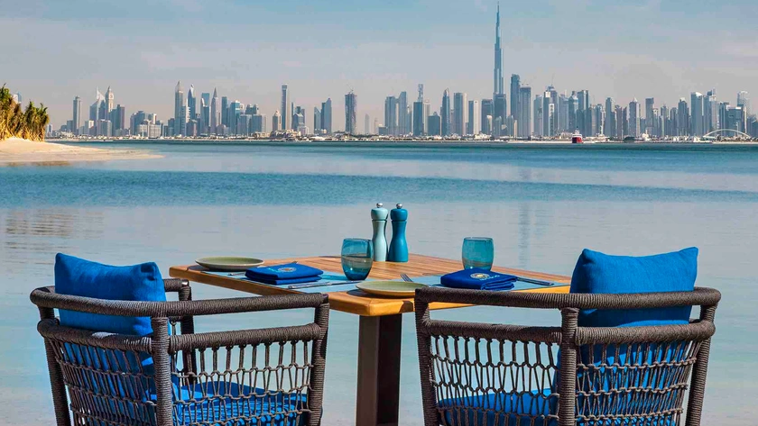 Helios Outdoor Dining