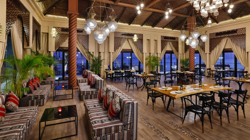 Qamar Restaurant