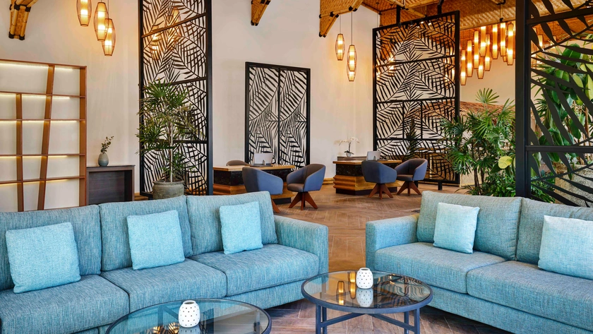 Grand House Lobby