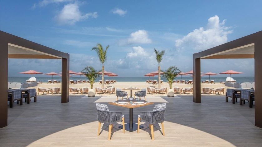 Beach House Outdoor Dining