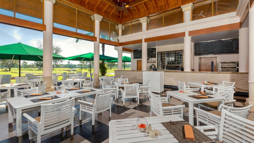 Banyan Cafe 