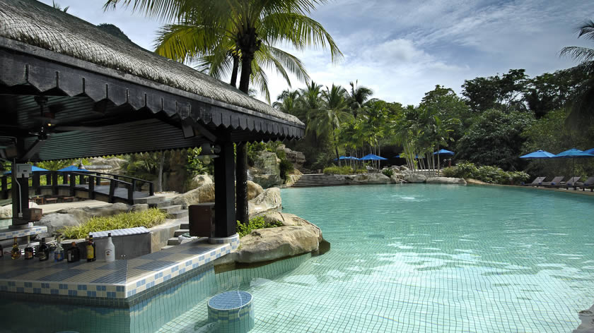 Sunken Pool Bar