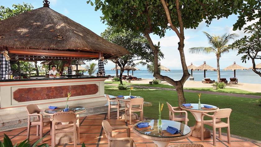 Ratna Beach Bar