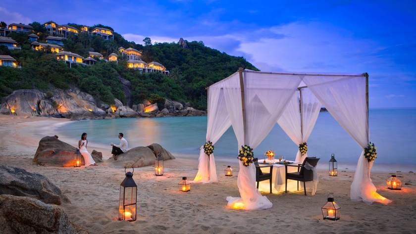 Beach Destination Dining