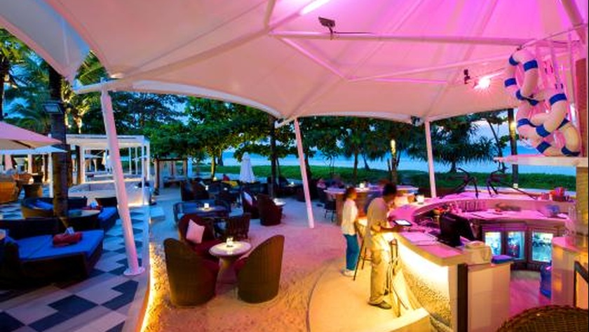 Barefoot Bar