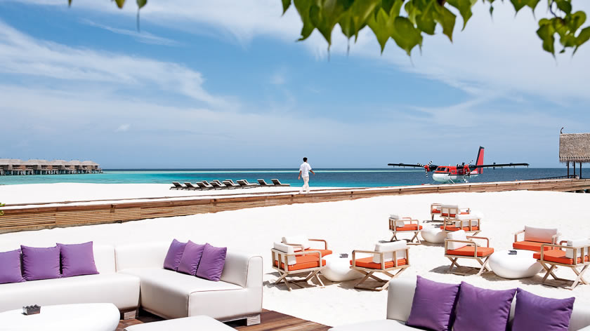 Manta Bar Beach Setting