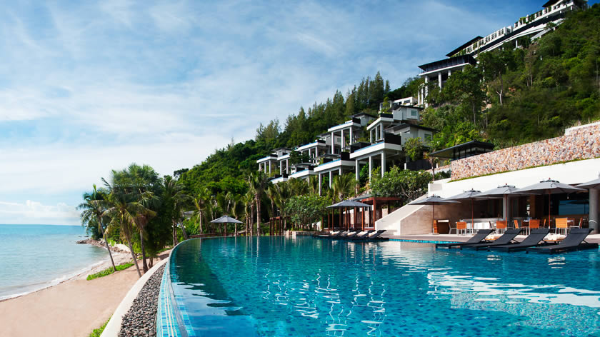 Infinity Pool and Azure Bar & Grill 