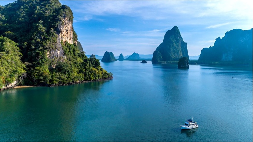 Bay & Boat Excursions