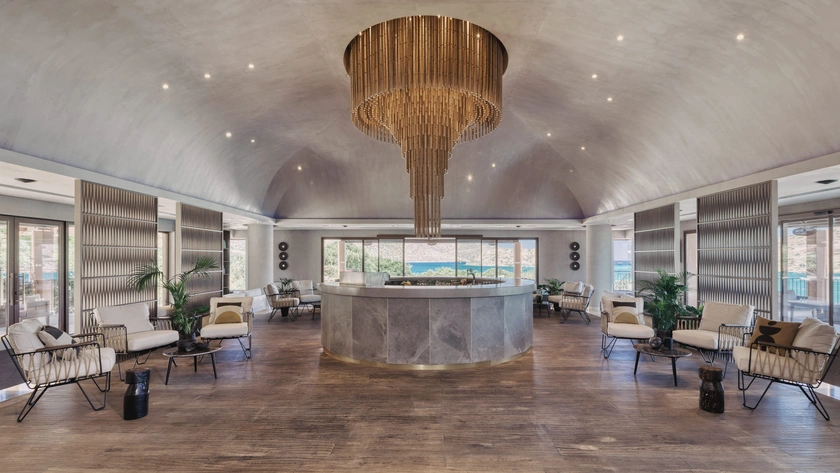Grand Domes Bar