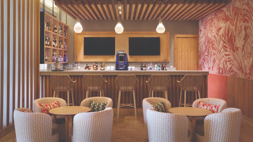 Premium Lounge Bar