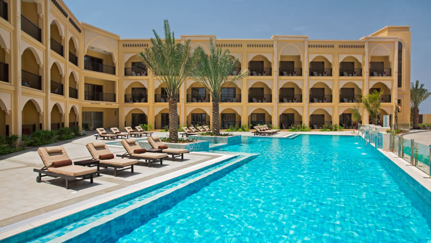 Guest Rooms Pool
