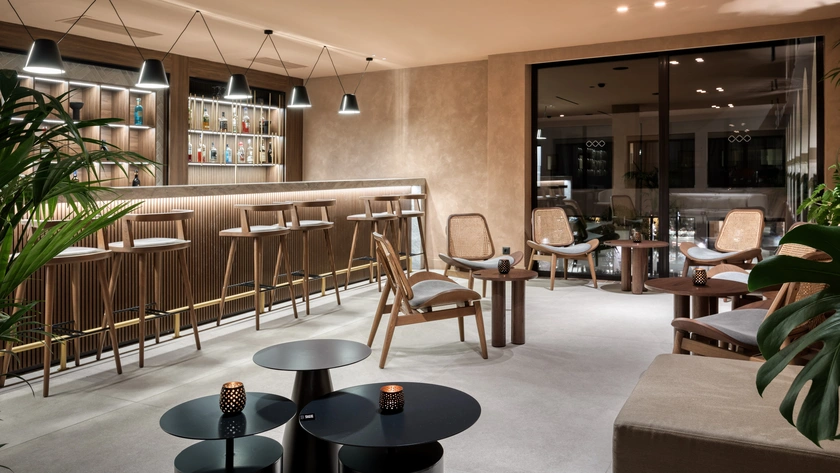 Xenia Lobby Bar