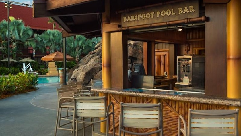 Barefoot Pool Bar