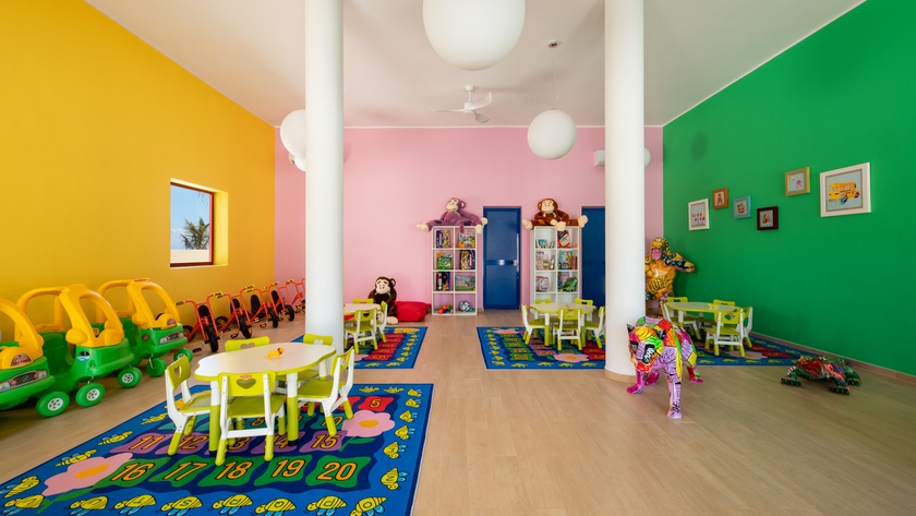 Dolphin Kids Club
