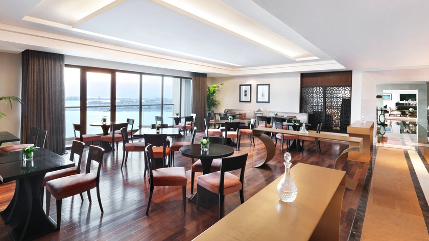 Fairmont Gold Lounge