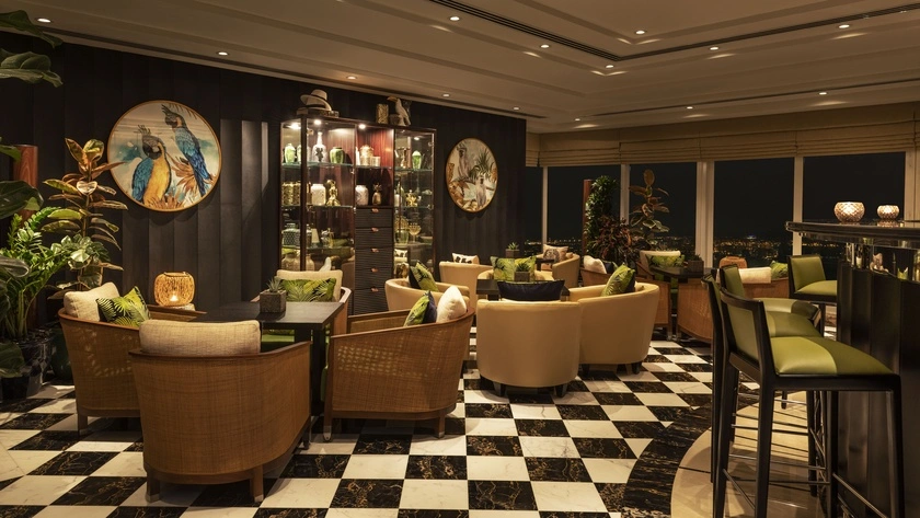Bar 44