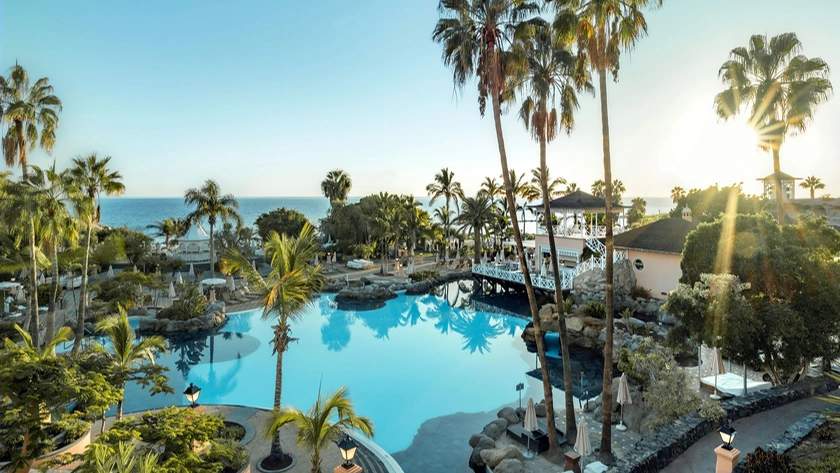Beach Club Pool