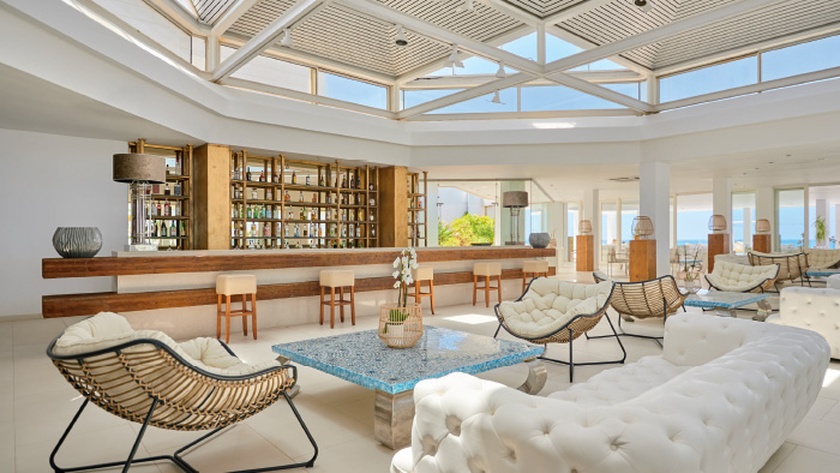 Sunset Lounge Bar
