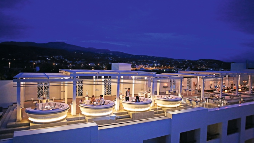 Zeus Bar Night Views