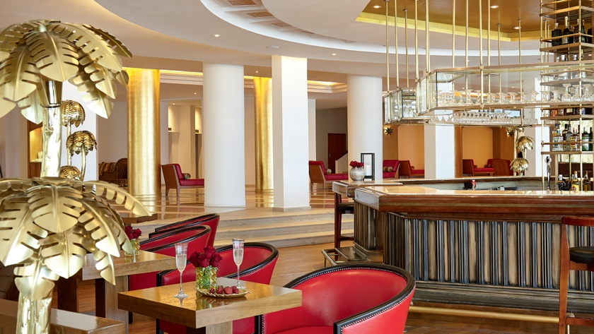 Lobby Lounge Bar