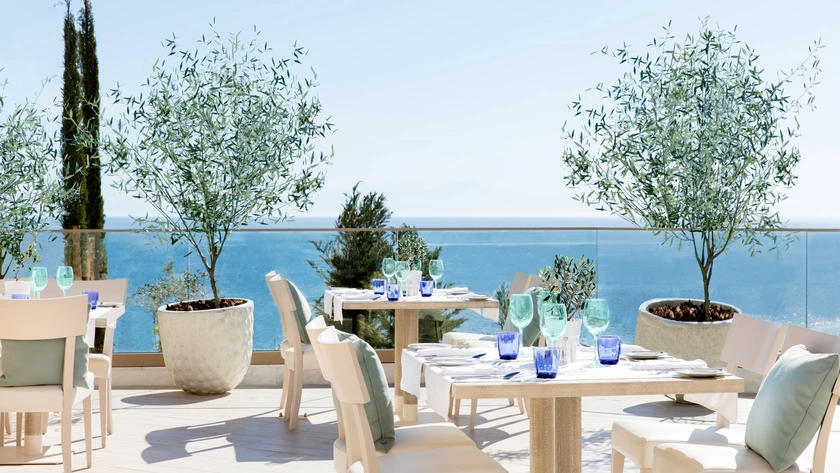 Fresco Outdoor Dining