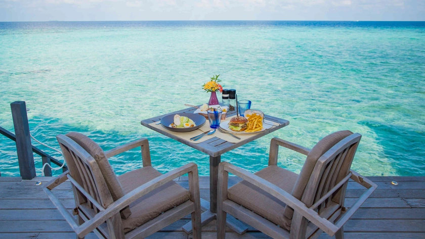In-Villa Dining