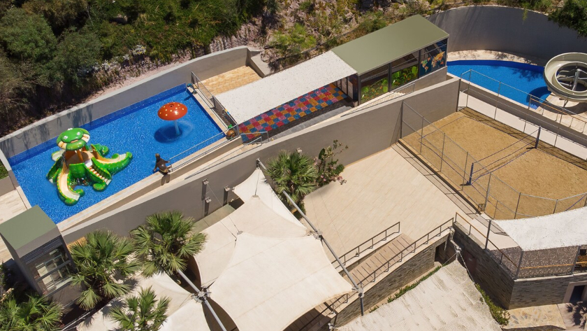 Children's Pool and Play Area