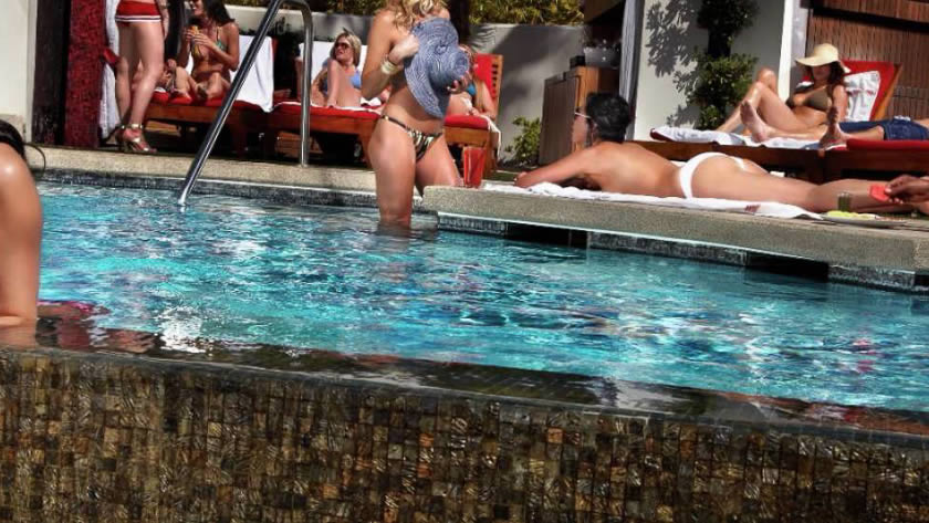 Moorea Pool