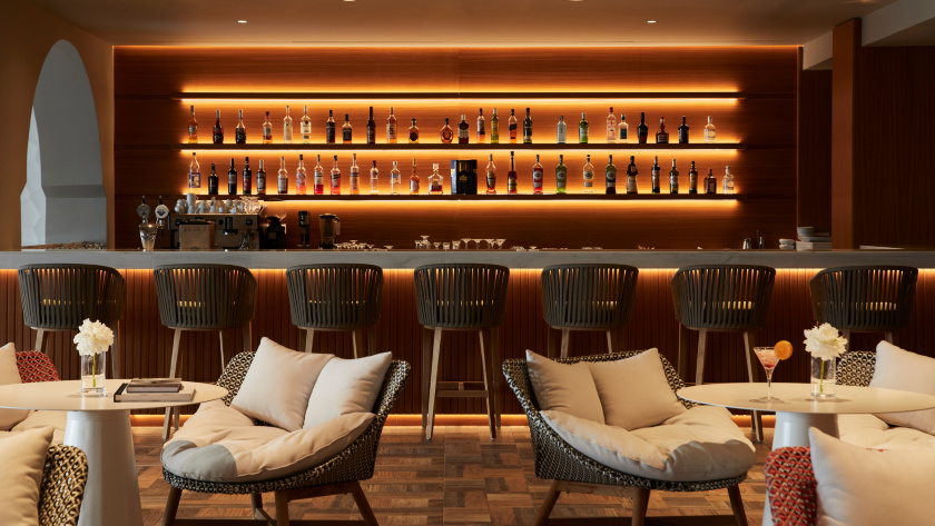 M Bar