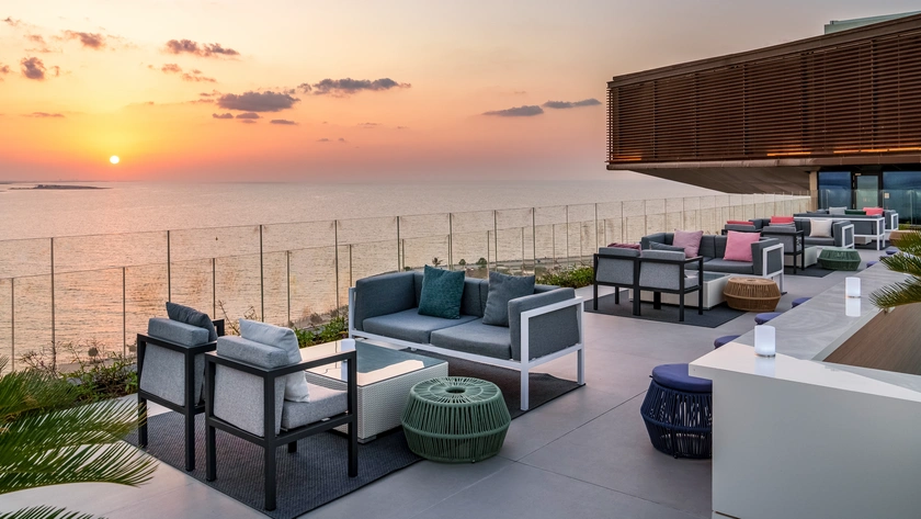 Neo Sky Bar