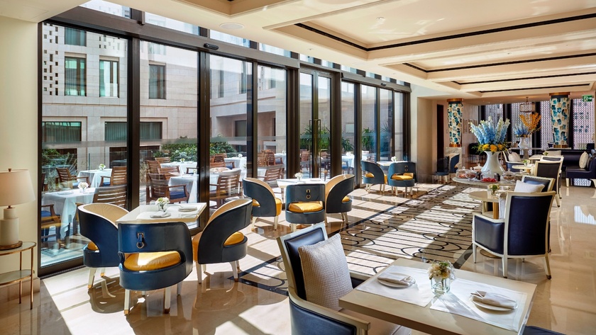 Mandarin Lounge