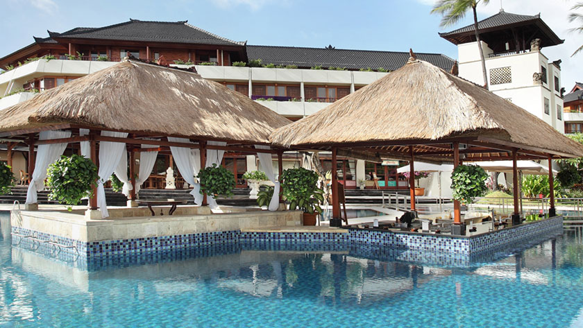 Pool Bar
