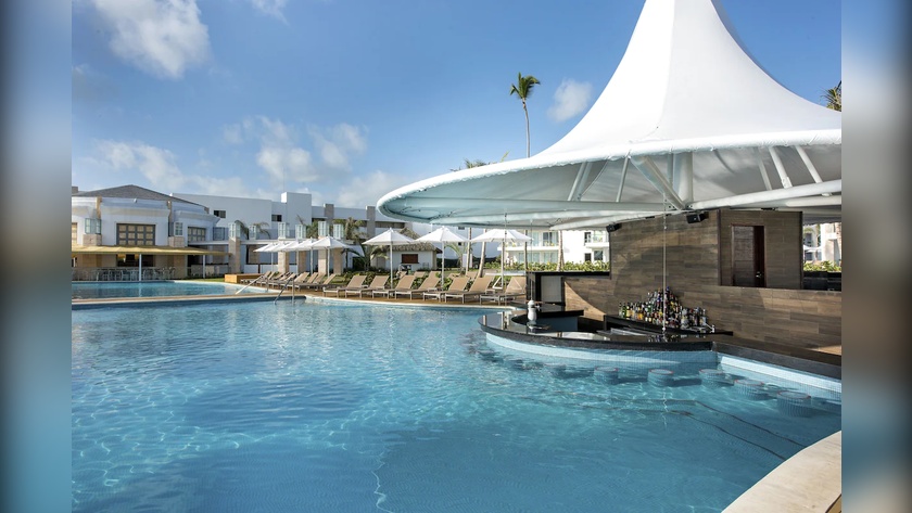 Pool Bar