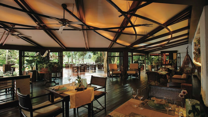 Raya Dining Room & Lounge