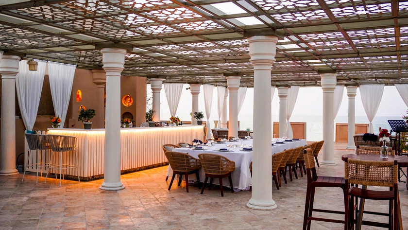 Arela Terrace & Bar