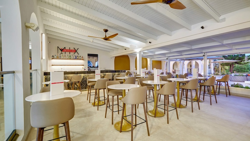 Martini Mix Bar