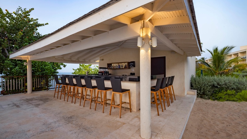 Nibbles Snack Bar