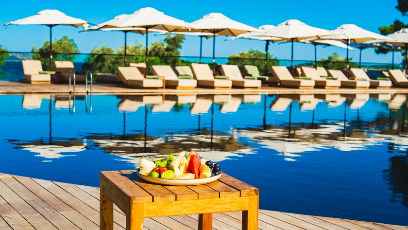 H2O Pool Bar