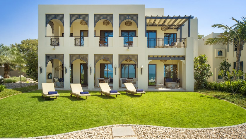Beachfront Rooms Exterior