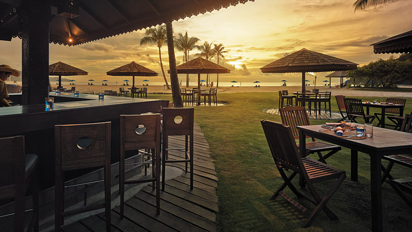 Sampan Bar
