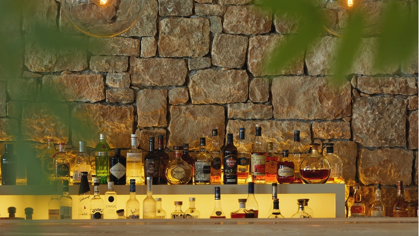 Main Bar