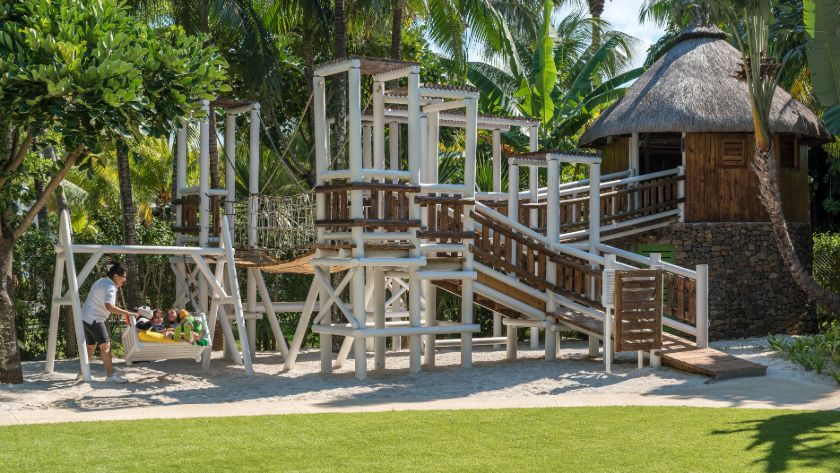 Kids Club Treehouse