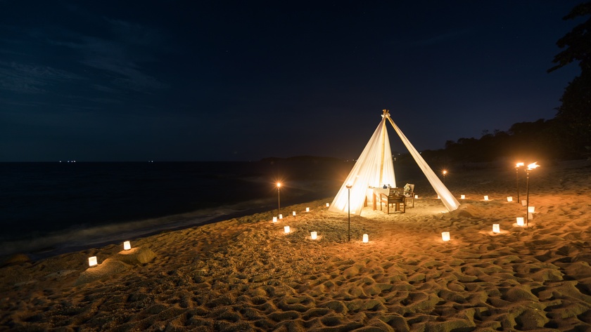 Private Beach Dinner