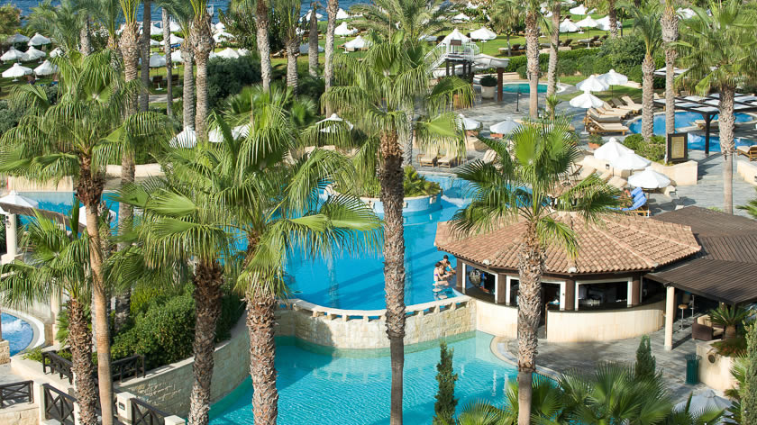 Mare Nostrum Pool Bar