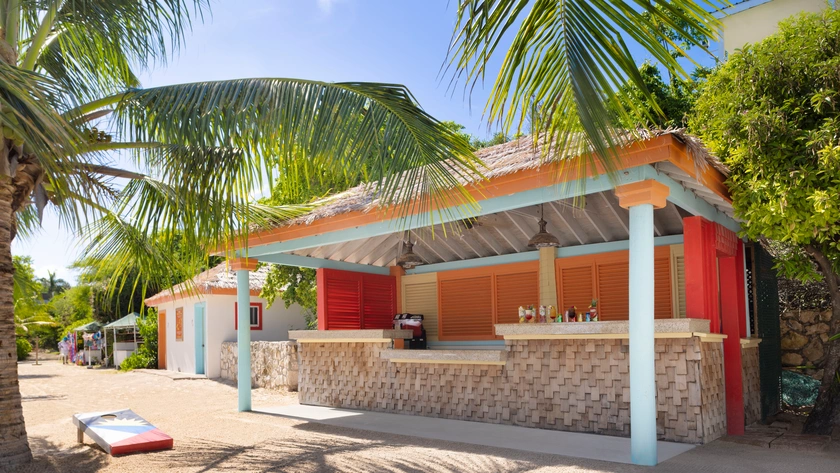 Lazy Pelican Beach Bar