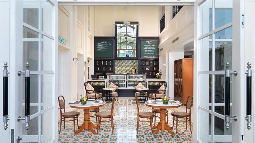 Straits & Co